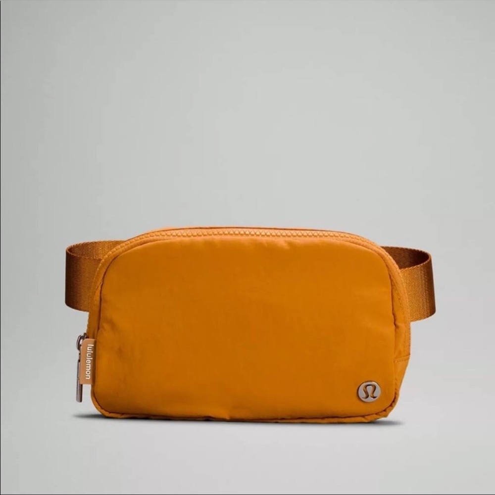 Lululemon belt bag NWT orange